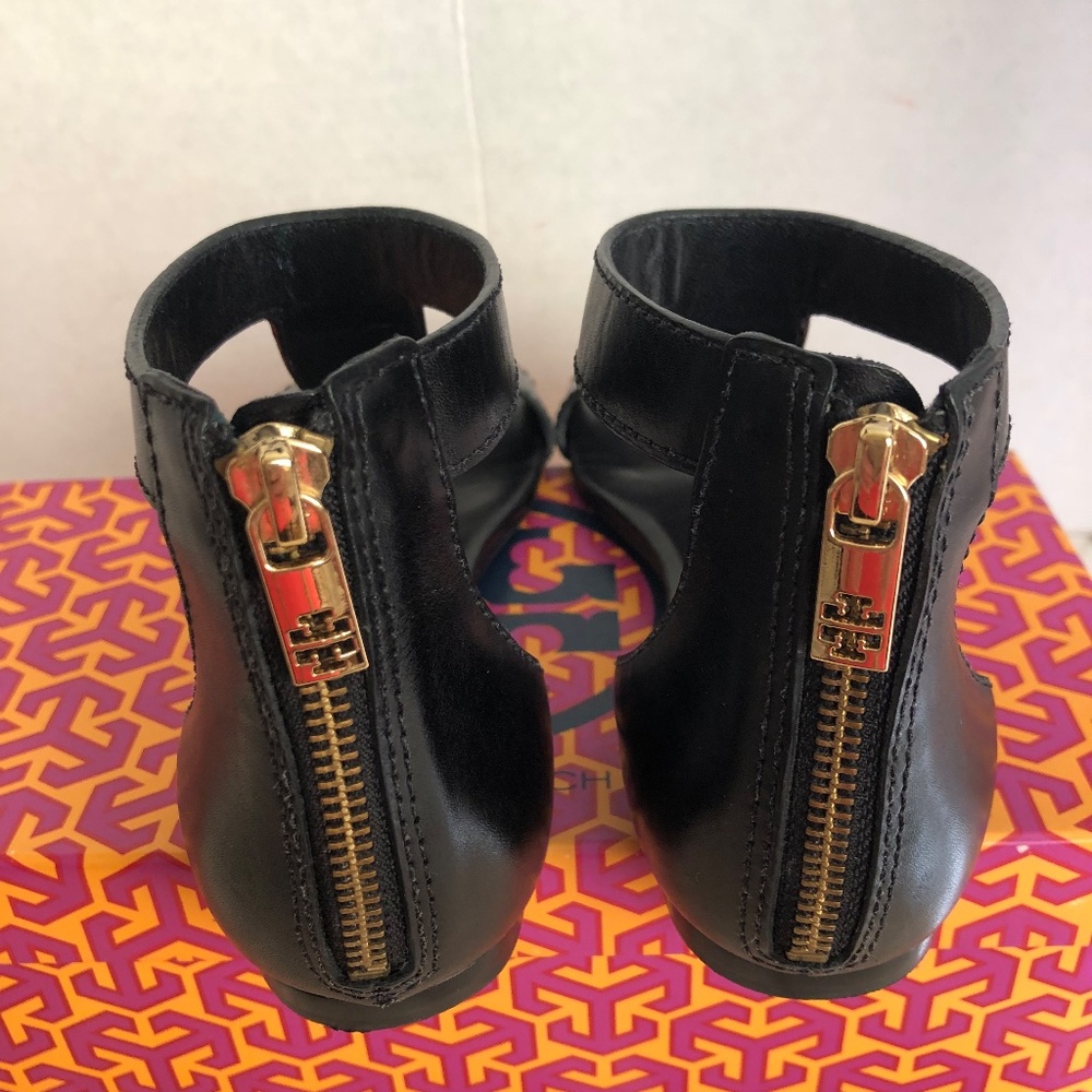 Tory Burch Black Leather Zipper Back Flat Sandal Size 6 - Picture 4 of 7